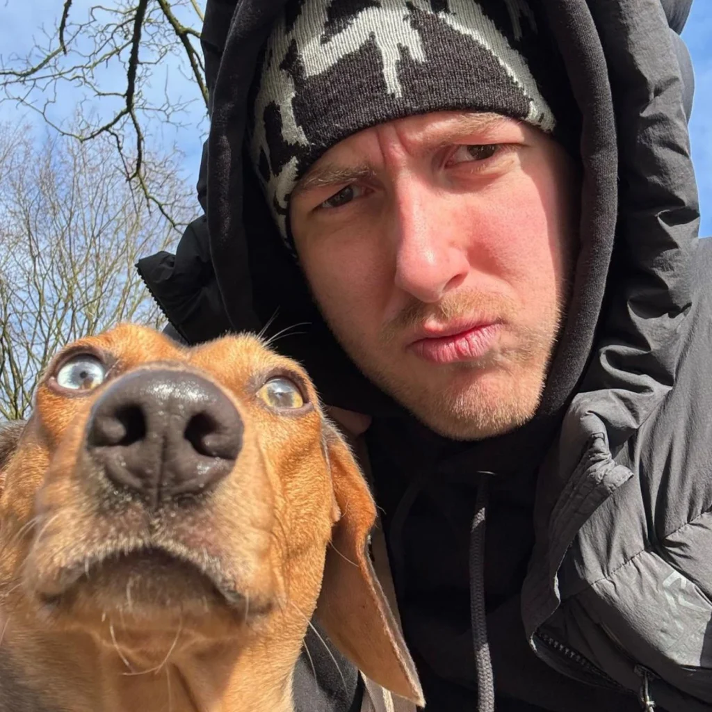 wiener tyson hund rappender dackel merchandise4